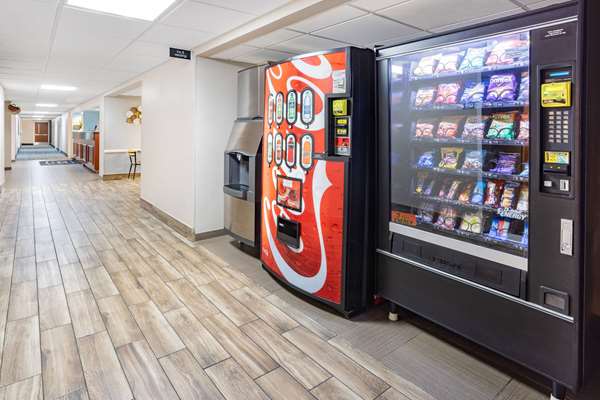  - Super 8 Hotel Mt Laurel - NJ Turnpike, Exit 4