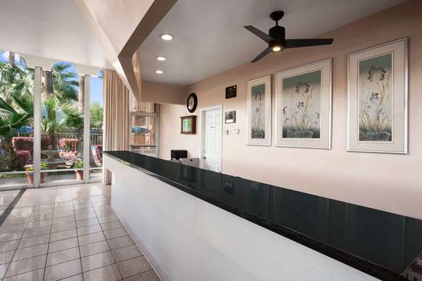  - Travelodge Bakersfield