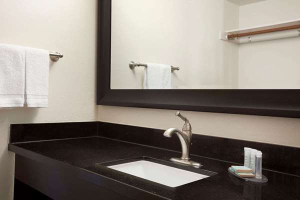  - Travelodge Bakersfield