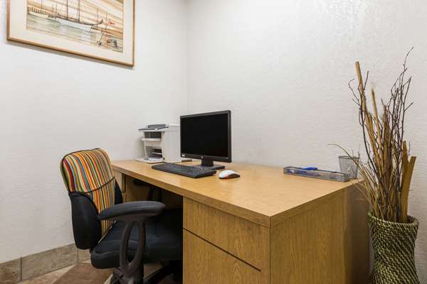 Conference Area - Super 8 Hotel Midland