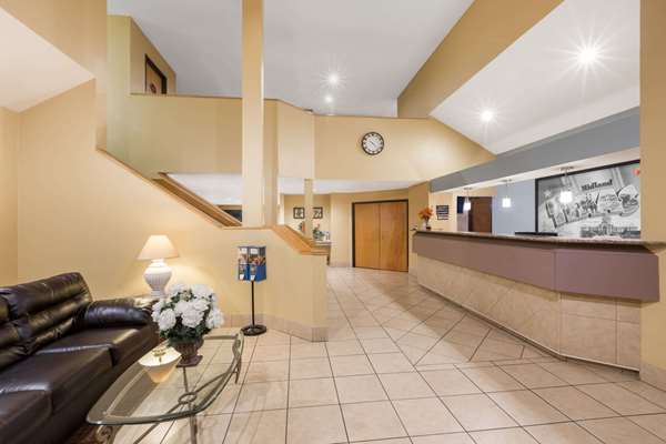  - Super 8 Hotel Midland