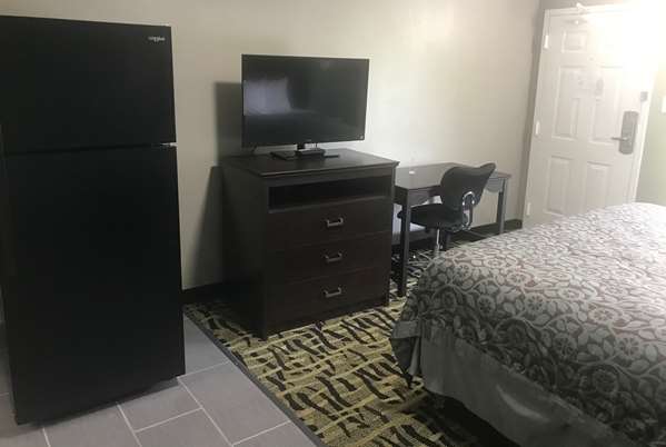  - Days Inn Collierville