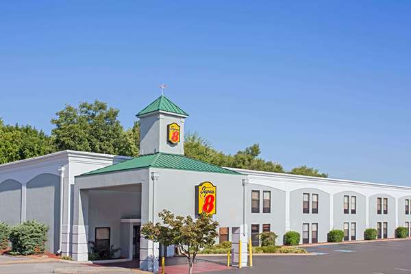 Exterior view - Super 8 Hotel Chattanooga - I-75, Exit 5