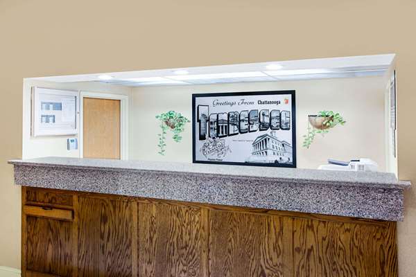  - Super 8 Hotel Chattanooga - I-75, Exit 5