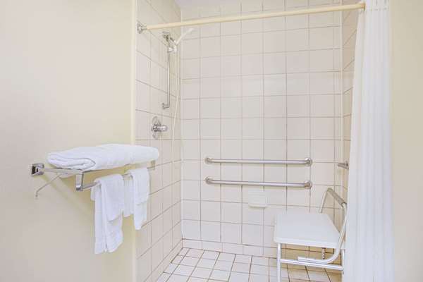  - Super 8 Hotel Chattanooga - I-75, Exit 5