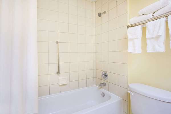  - Super 8 Hotel Chattanooga - I-75, Exit 5