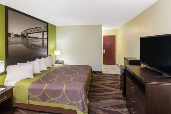  - Super 8 Hotel Southaven - I-55 & I-69, Exit 291