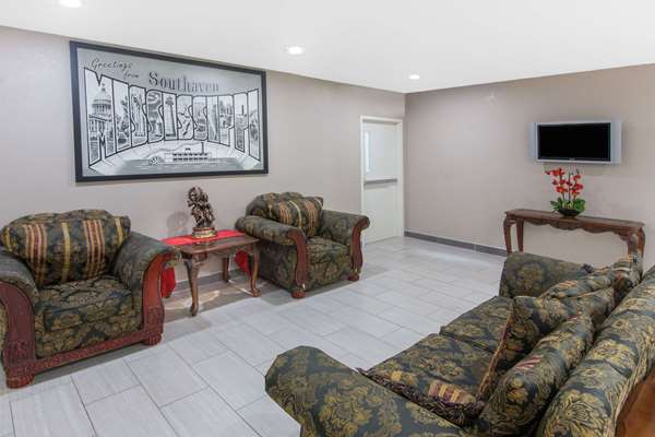  - Super 8 Hotel Southaven - I-55 & I-69, Exit 291