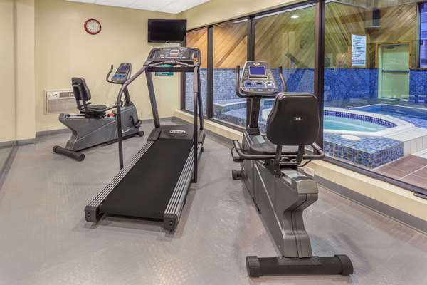 Fitness/ Exercise Room - Super 8 Hotel Campbellton