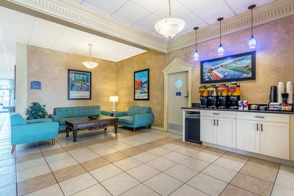  - Howard Johnson Inn Lakeland - I-4, Exit 32