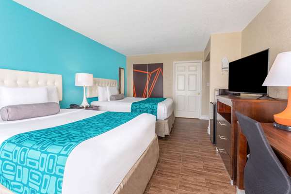  - Howard Johnson Inn Lakeland - I-4, Exit 32