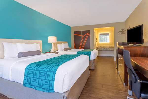  - Howard Johnson Inn Lakeland - I-4, Exit 32