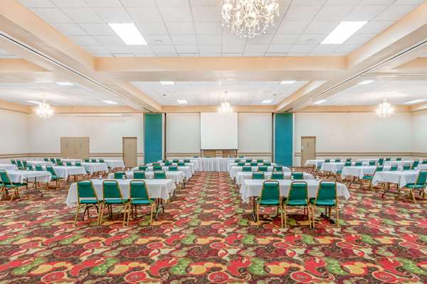  - Ramada Inn & Conference Center Grayling - I-75, Exit 254