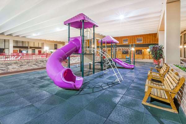 Recreation - Ramada Inn & Conference Center Grayling - I-75, Exit 254