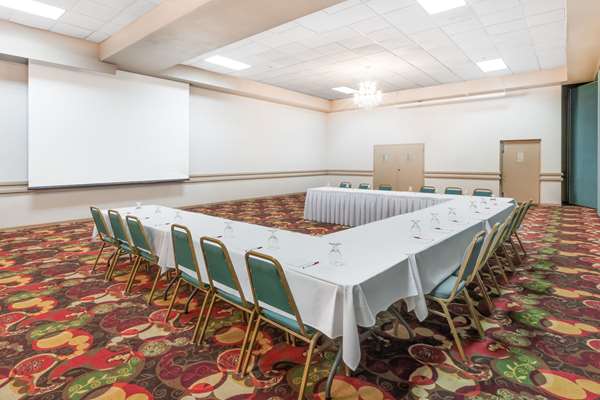  - Ramada Inn & Conference Center Grayling - I-75, Exit 254