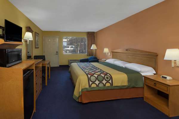 - Super 8 Hotel Breaux Bridge - I-10, Exit 109