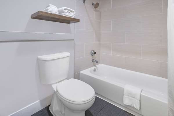  - Days Inn Raleigh Crabtree