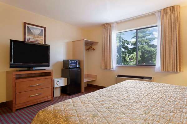  - Days Inn 84th Avenue Kent