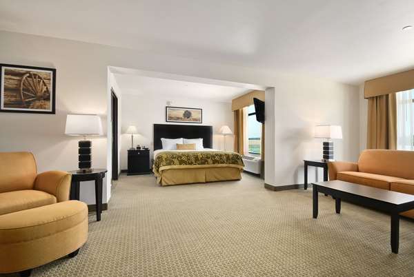  - Wingate by Wyndham Hotel Frisco