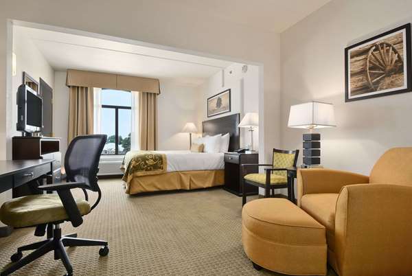  - Wingate by Wyndham Hotel Frisco