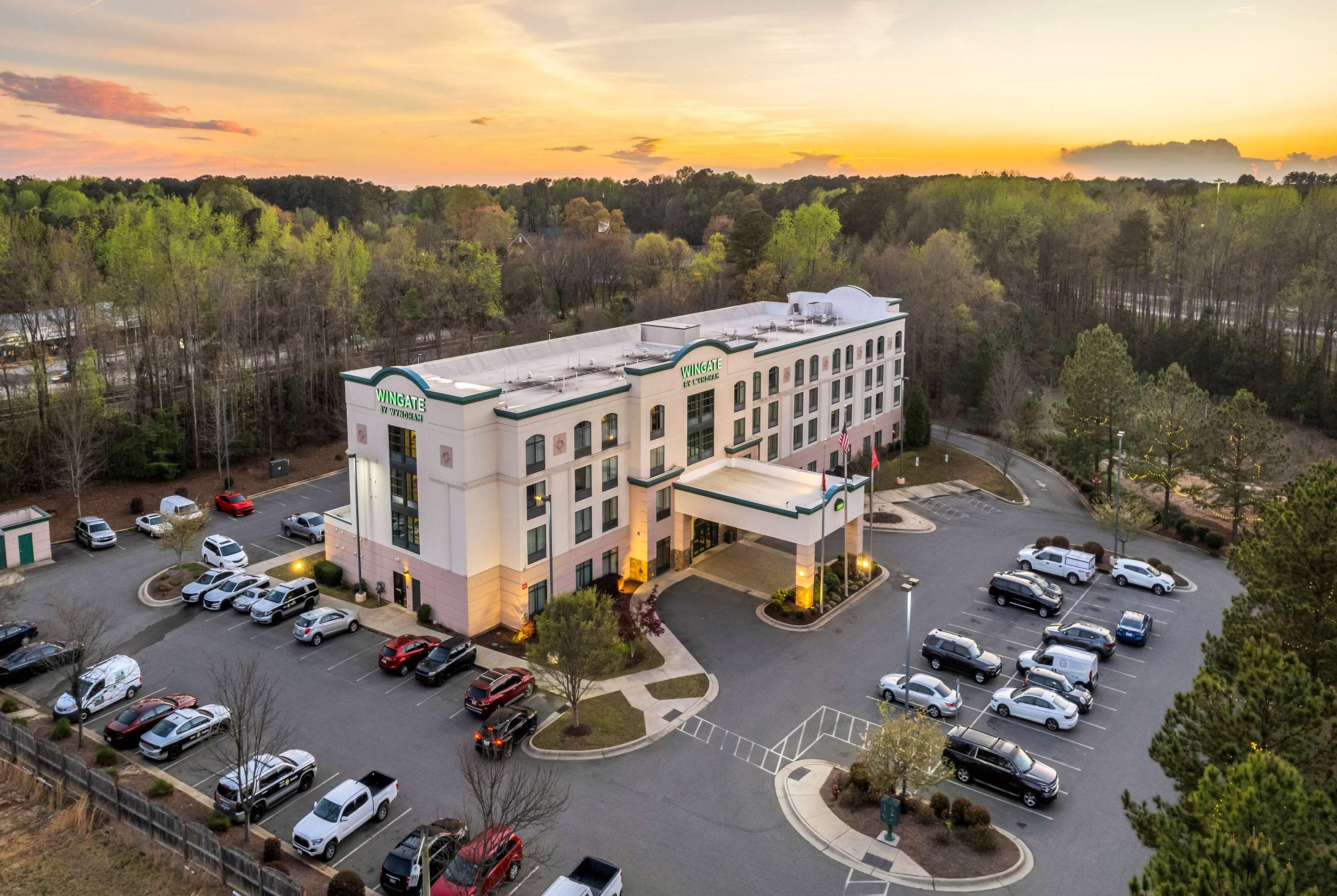Exterior | Wingate by Wyndham State Arena Raleigh/Cary