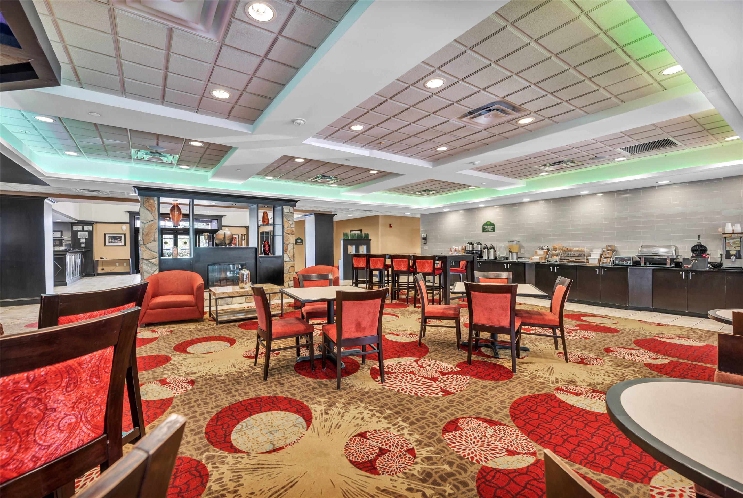 Breakfast Area | Wingate by Wyndham State Arena Raleigh/Cary