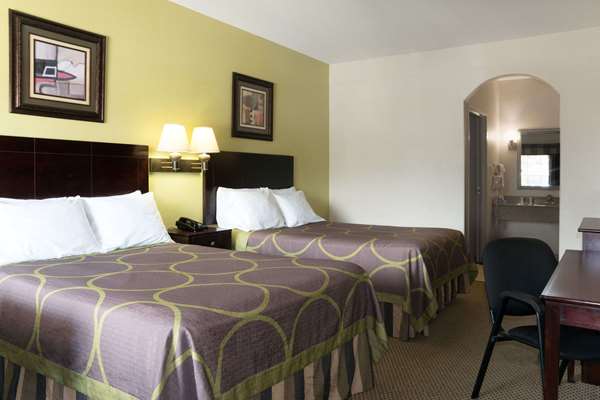  - Super 8 Motel Rosenberg