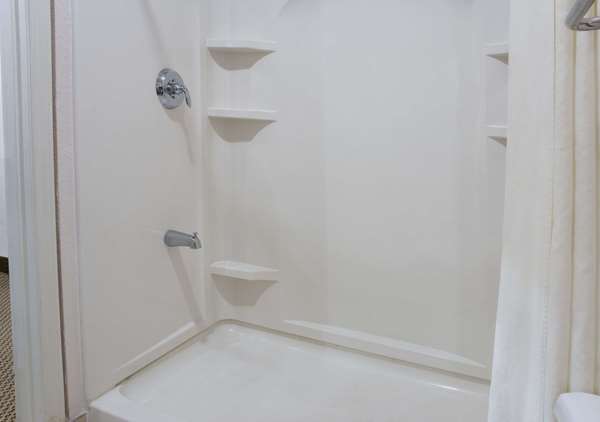  - Super 8 Motel Rosenberg