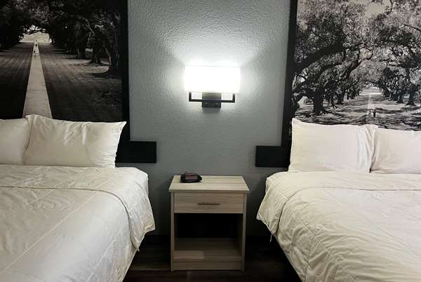  - Super 8 Motel Rosenberg