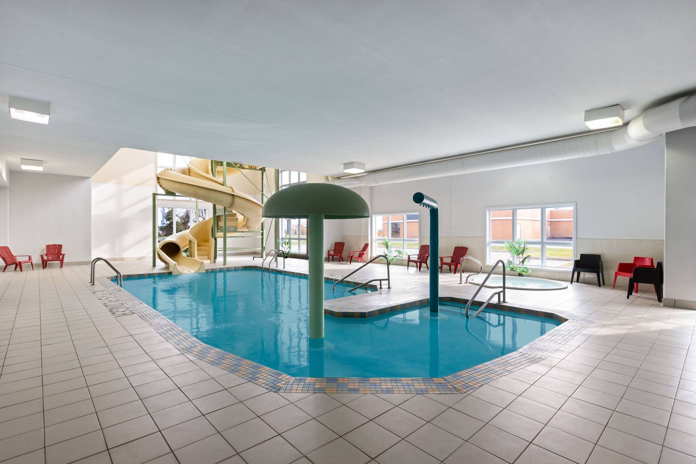 Pool - indoor | Super 8 by Wyndham St-Jerome