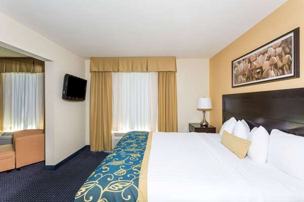 Suite - Wingate by Wyndham Hotel Houma