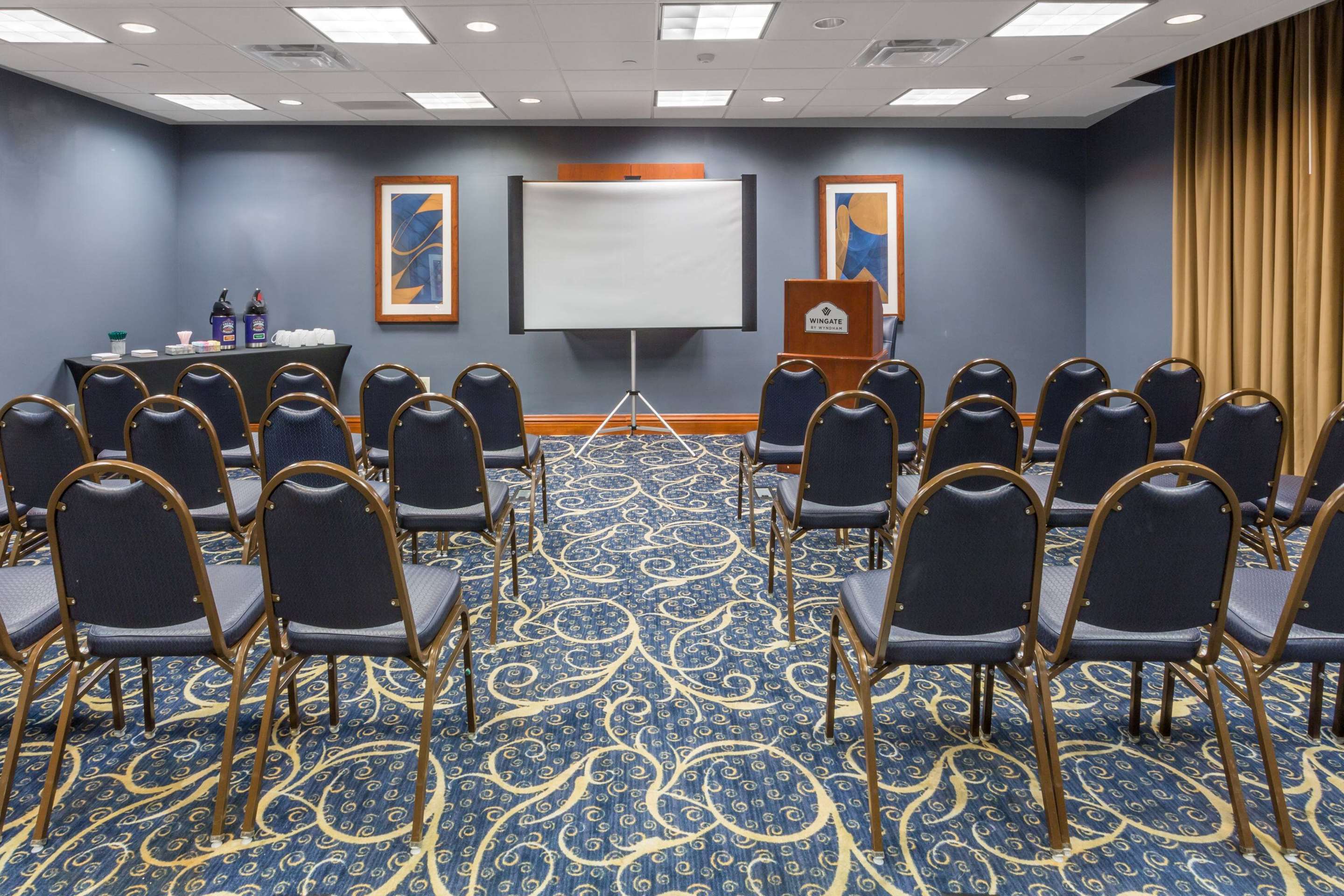 Meeting Room | Wingate by Wyndham Houma LA