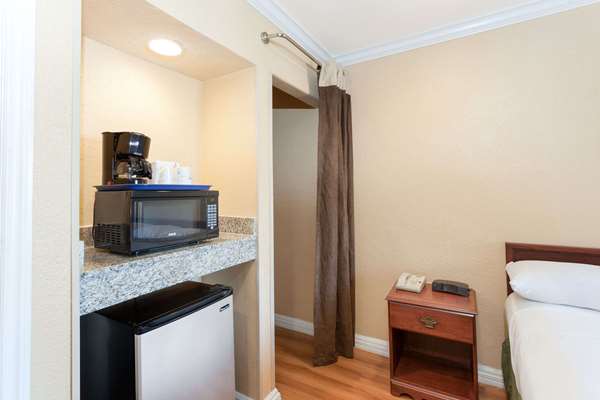  - Travelodge El Cajon