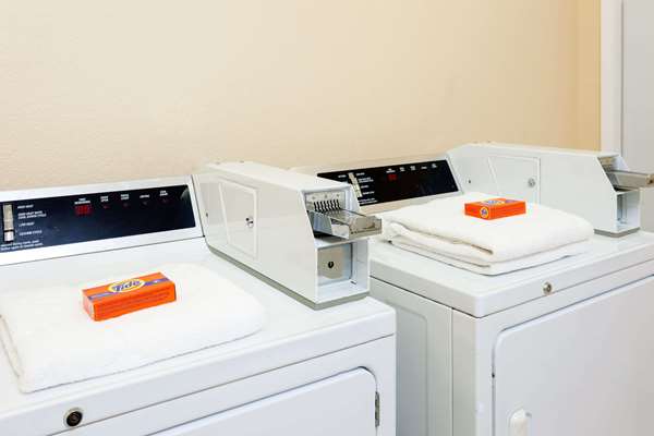 Amenities - Travelodge El Cajon