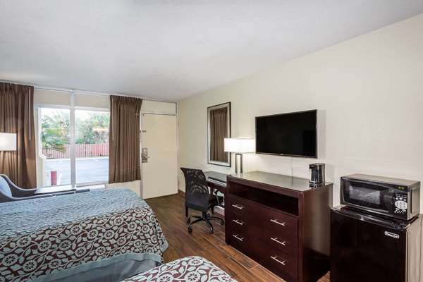  - Days Inn Melbourne - I-95, Exit 180