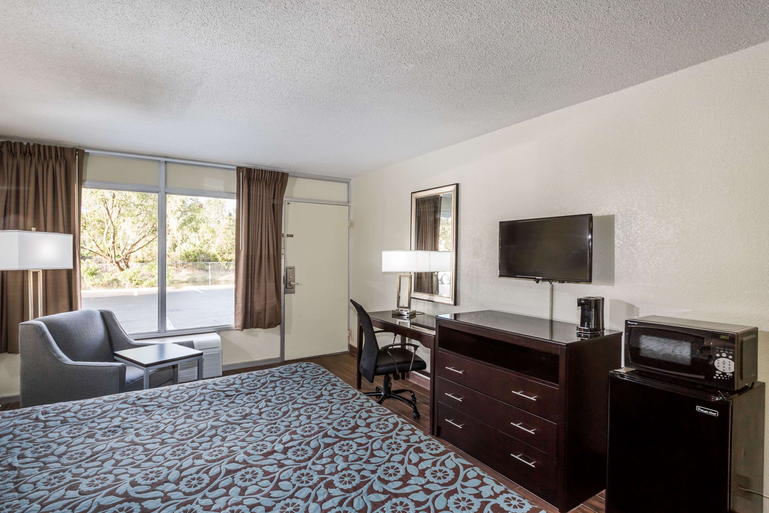 Days Inn by Wyndham Melbourne