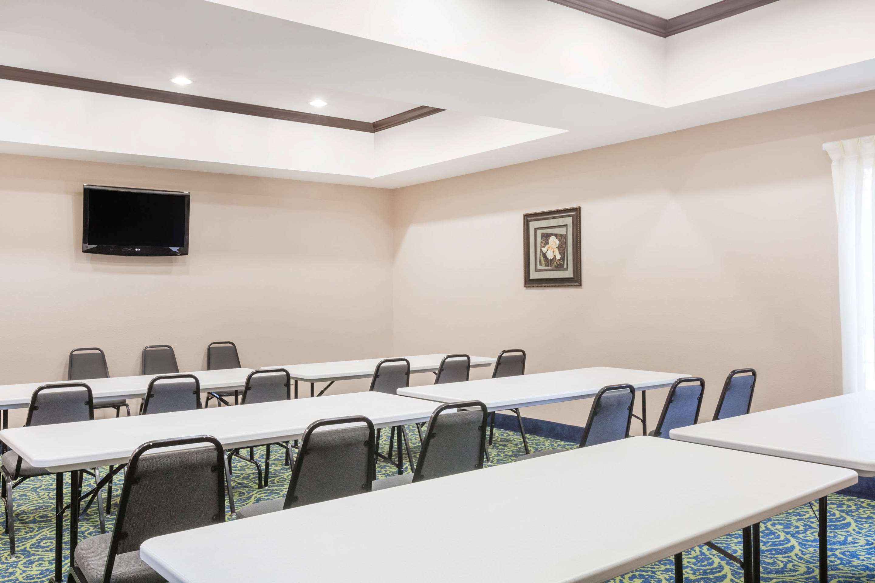 Meeting Room | Super 8 by Wyndham Nacogdoches