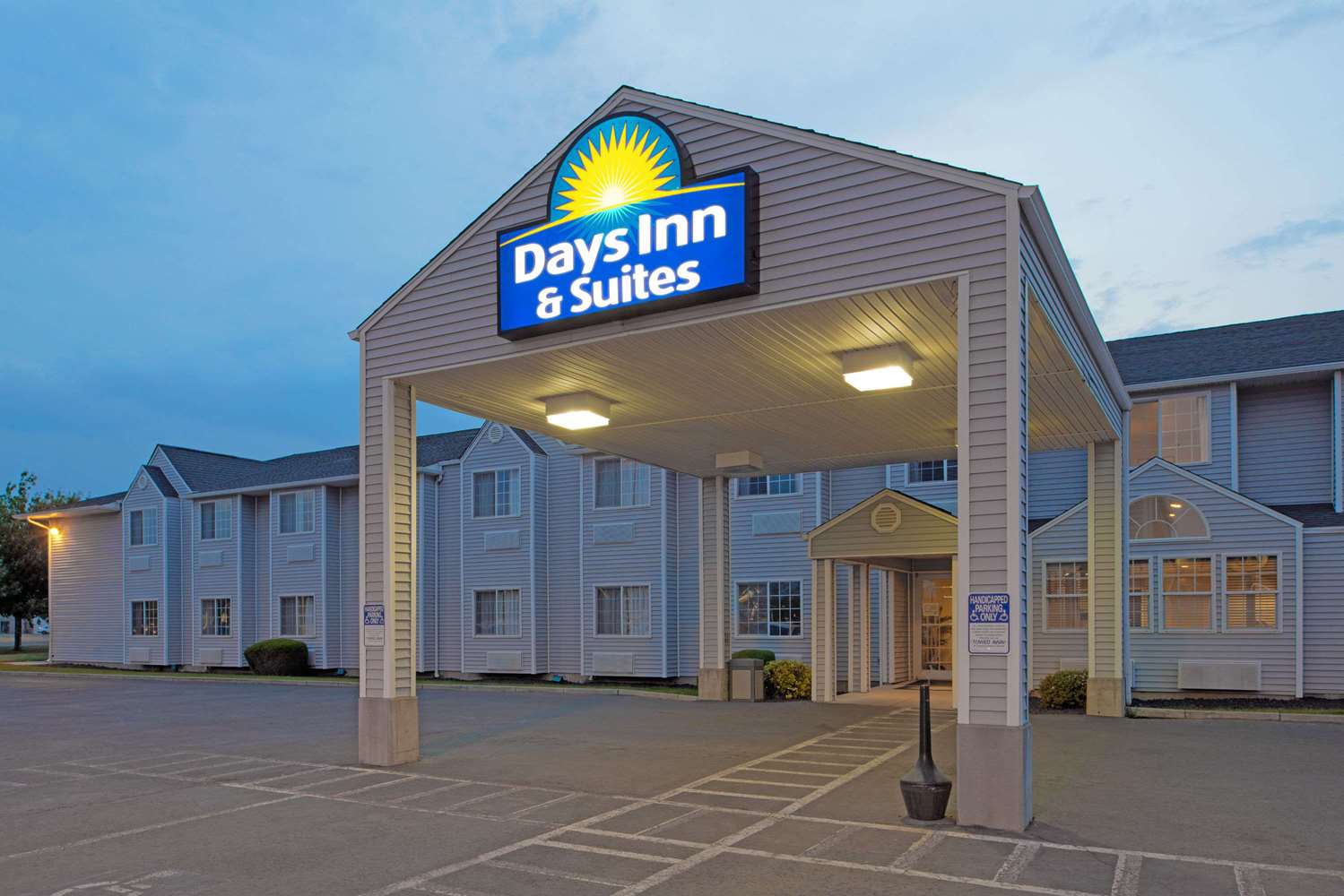 Days Inn & Suites Airway Heights, WA See Discounts