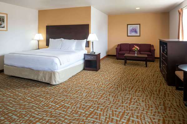 Suite - Days Inn & Suites Airway Heights