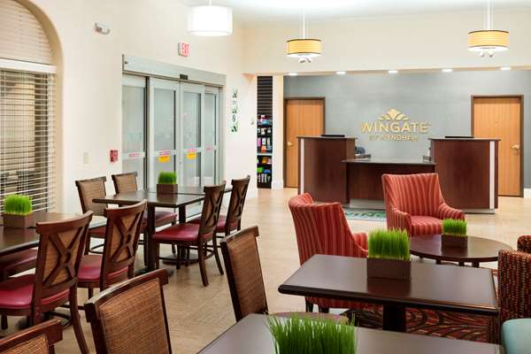  - Wingate by Wyndham Hotel San Marcos - I-35, Exit 204A