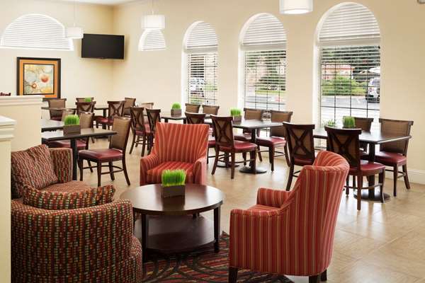 Bar - Wingate by Wyndham Hotel San Marcos - I-35, Exit 204A