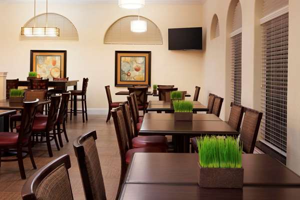 Bar - Wingate by Wyndham Hotel San Marcos - I-35, Exit 204A