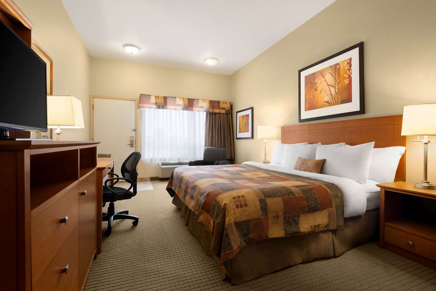 Ramada Inn Drayton Valley, AB See Discounts