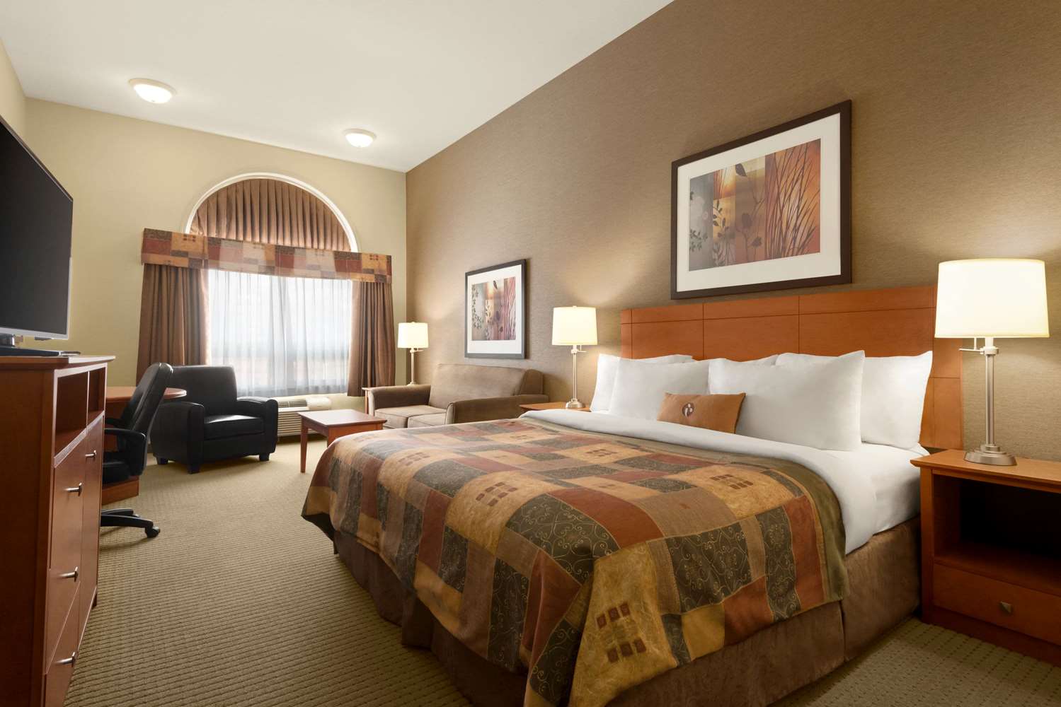 Ramada Inn Drayton Valley, AB See Discounts