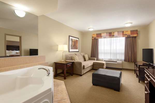 Suite - Ramada Inn Drayton Valley