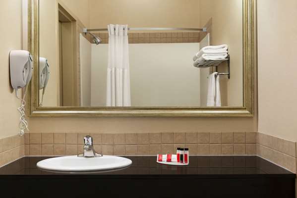  - Ramada Inn Drayton Valley