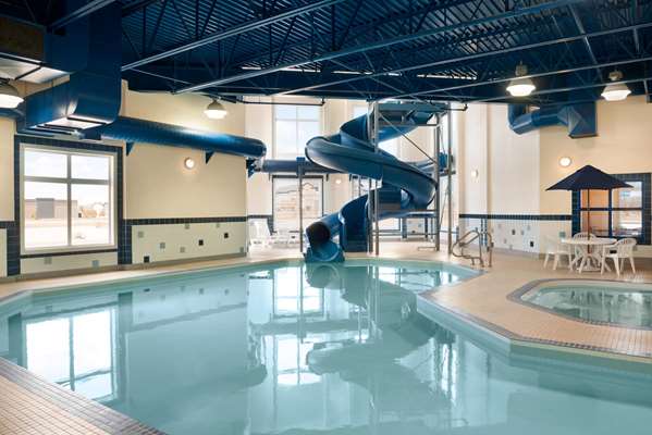 Pool - Ramada Inn Drayton Valley