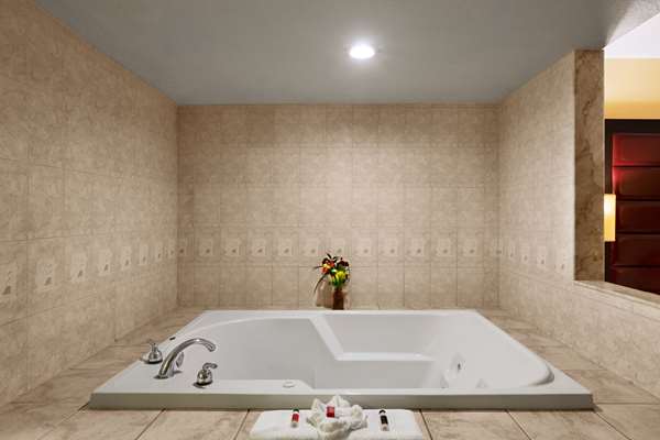 Suite - Days Inn Fern Park