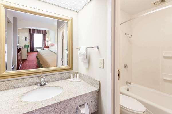  - Baymont Inn & Suites Covington - I-20, Exit 92