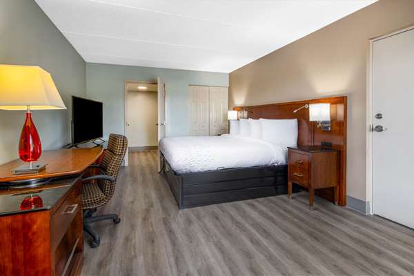  - Baymont Inn & Suites Covington - I-20, Exit 92